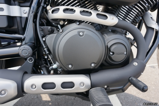 STAR (Yamaha) Bolt 950 R 簡易開箱~~秀秀你的BOLT!!
