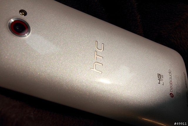 hTc Butterfly S LTE。肥蝶大電量 拍照猴腮雷
