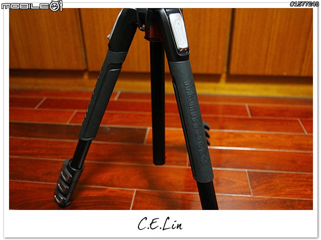 【開箱】Manfrotto 190 MT190XPRO4 新款鋁合金腳架 輪到我來開了!!!