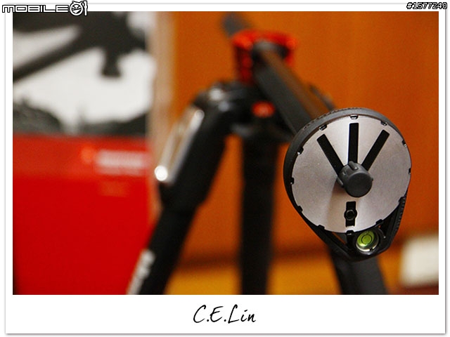 【開箱】Manfrotto 190 MT190XPRO4 新款鋁合金腳架 輪到我來開了!!!