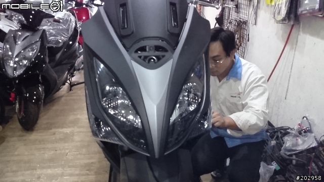 元旦刺激400ABS簡單開箱~~2/26更新2800 LM LED H4大燈