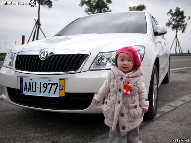 SKODA Octavia 1.2 TSI (白) 小小開箱~