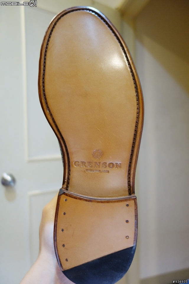 遲來的開箱 Grenson 雕花鞋