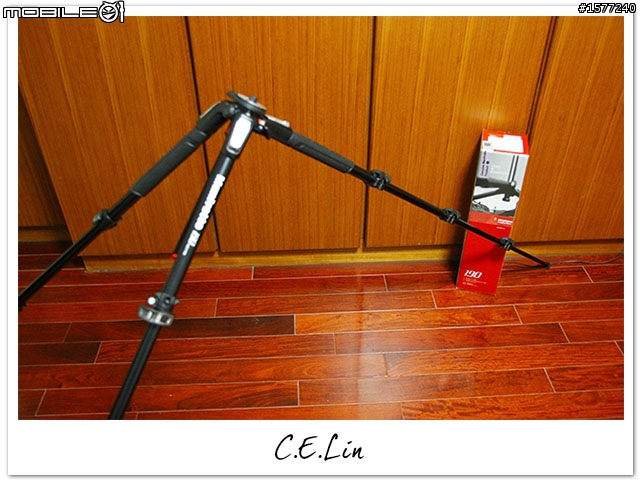 【開箱】Manfrotto 190 MT190XPRO4 新款鋁合金腳架 輪到我來開了!!!