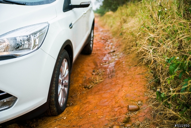 KUGA 一日試乘活動,輕度OFF ROAD!