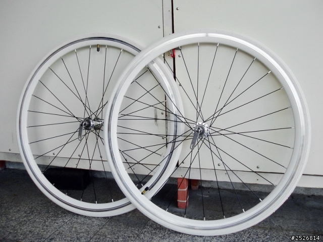 GIANT ESCAPE 3W 女性平把公路車 ~ 改裝開箱