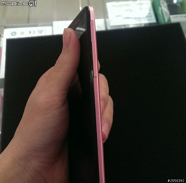 『開箱』HTC Butterfly s 901S 玫瑰粉