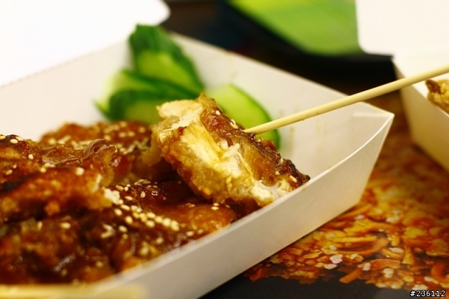 食香客雞會站-多種特色雞排隨你選擇!!