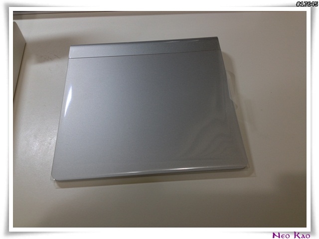 Magic Trackpad 和 Magic Wand 開箱