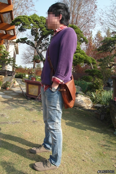 【開箱 + 實搭】Whipping + Post Messenger Bag 復古郵差包