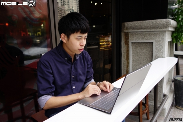 多向翻轉 無限可能性 Sony VAIO Fit 11A
