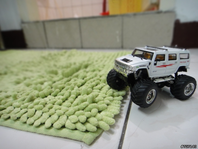 全比例遙控,2.4G 迷你遙控車-悍馬車開箱~~~~