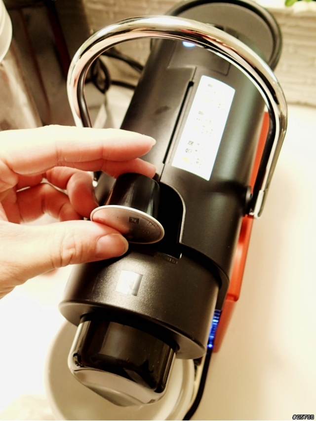 Nespresso Pixie 咖啡機 開箱文