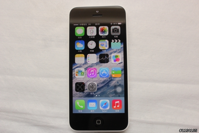 iPhone 5C 簡單開箱~(白 16G)2/24新增保護殼