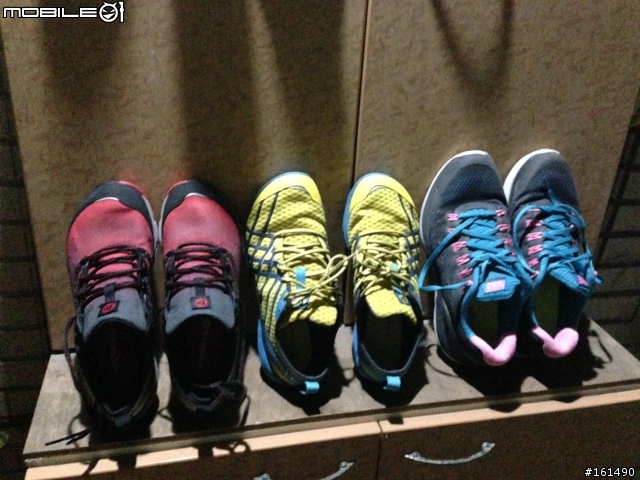剽悍、防水跑鞋新選擇- MERRELL ASCEND GLOVE GORE-TEX 開箱 (赤足鞋款 barefoot)