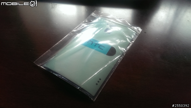 『開箱』HTC One Max 也是可以換殼的