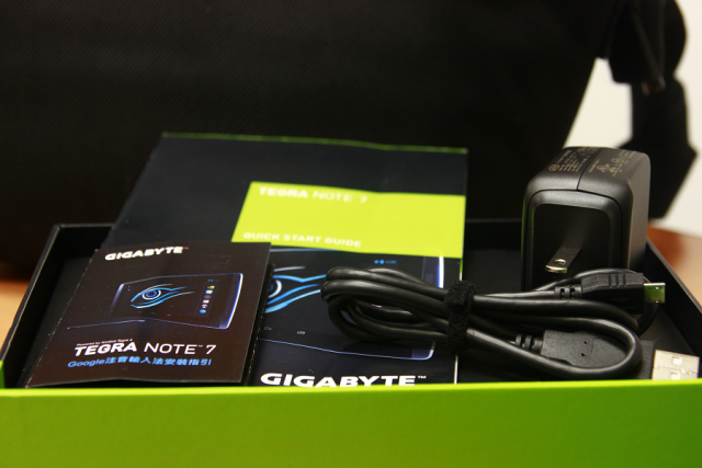 平價遊戲機Tegra Note 7開箱唷!