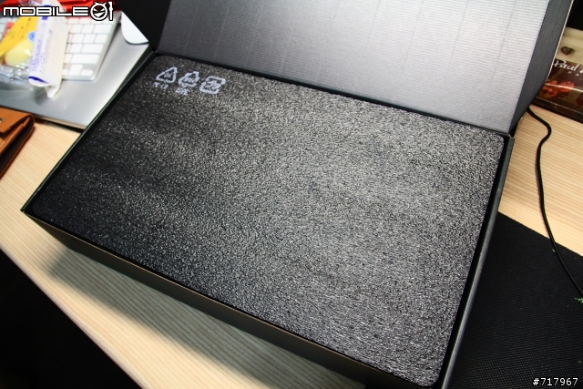 新增 SLI照 - ASUS GTX780ti-DC2OC-3GD5 圖多純開箱分享