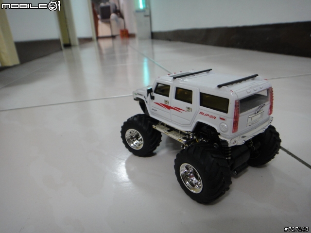 全比例遙控,2.4G 迷你遙控車-悍馬車開箱~~~~