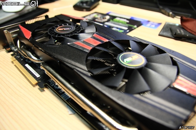 新增 SLI照 - ASUS GTX780ti-DC2OC-3GD5 圖多純開箱分享