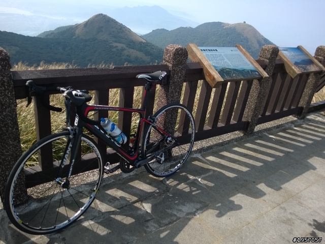 眾人皆醉我獨醒!!! Defy Advanced SL 1 ISP 2014