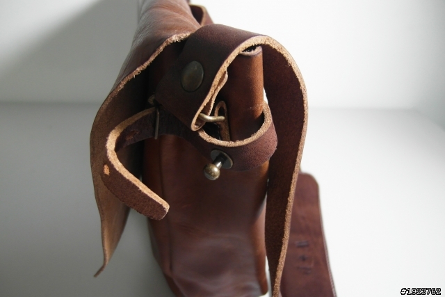 【開箱 + 實搭】Whipping + Post Messenger Bag 復古郵差包
