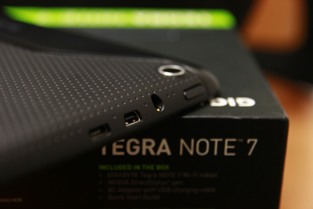 平價遊戲機Tegra Note 7開箱唷!