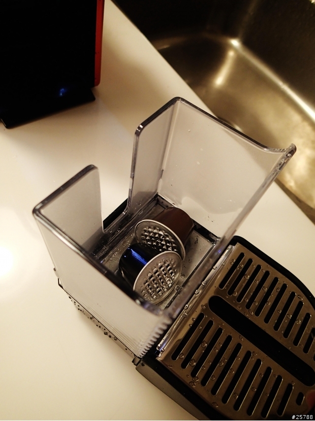 Nespresso Pixie 咖啡機 開箱文