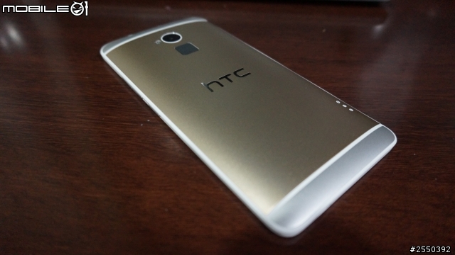 『開箱』HTC One Max 也是可以換殼的