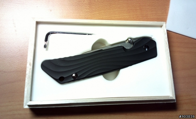 最近敗家成果--Sebenza Gold Leaf & 花田洋「肥後」