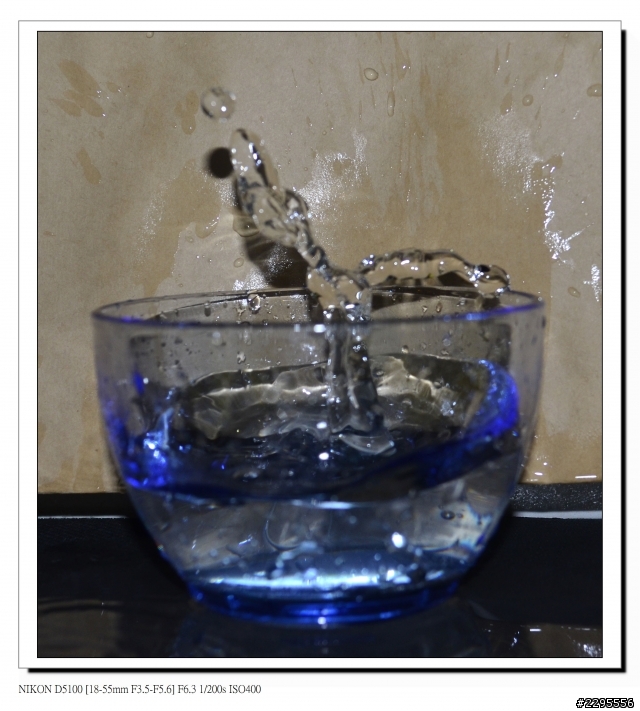 請問下雨和水杯如何拍攝