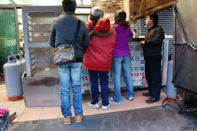 台南 忠孝路 【閣再來包子饅頭】婆婆媽媽的最愛~