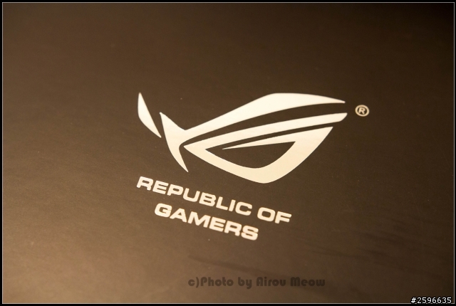 【開箱】電競及喵女王替代用 ASUS ROG Orion for Consoles