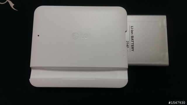 LG GPro2 早鳥禮(電池+座充)到貨