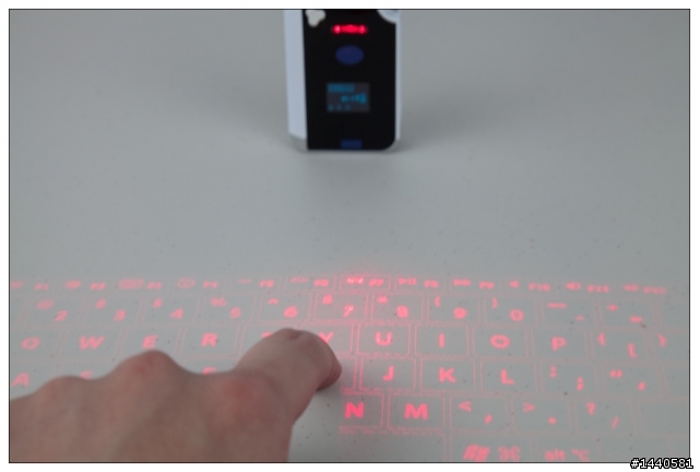【科技】 創新技術的雷射鍵盤-CTX VK200 KEYFOB
