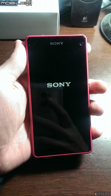 『開箱』SONY Z1 Compact 桃紅 輕旗艦機