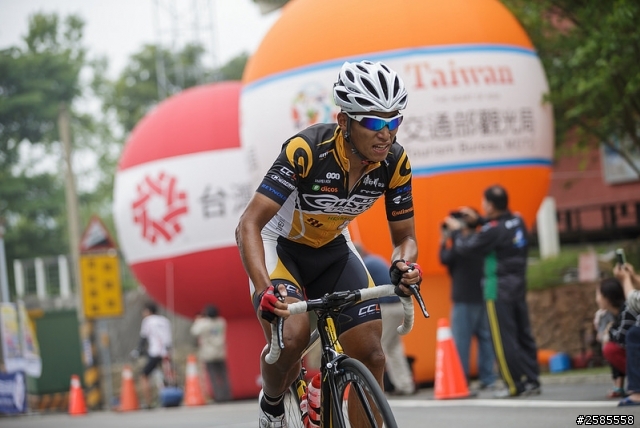 自行車界的台灣之光~馮俊凱2014環台賽勇奪登山王三連霸!!