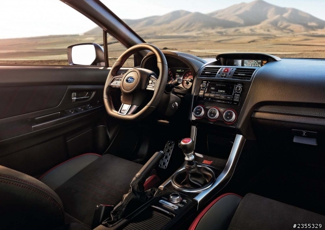 朋友堅持是我眼花,可以有神人幫忙鑑定一下是新款還是舊款嗎