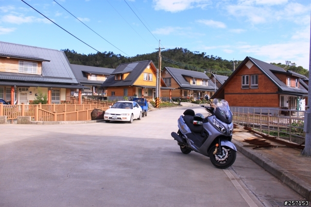 秉持舒適長途旅行"シャオ犬" Maxsym 400i ABS (偶爾更新)圖多
