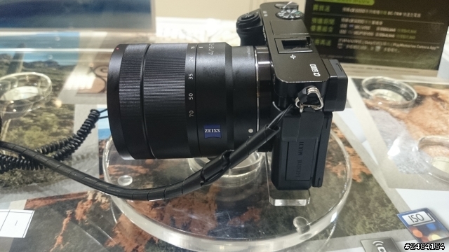 (3/6 補上A6000實照)3/4在台中新光三越SONY直營店試玩A6000 的感想~歡迎有試玩A6000的前輩們一起討論