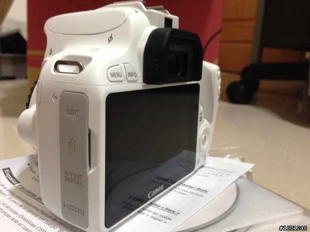 【開箱】好燒的白色Canon EOS100D!!!