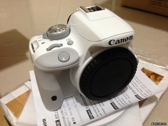 【開箱】好燒的白色Canon EOS100D!!!