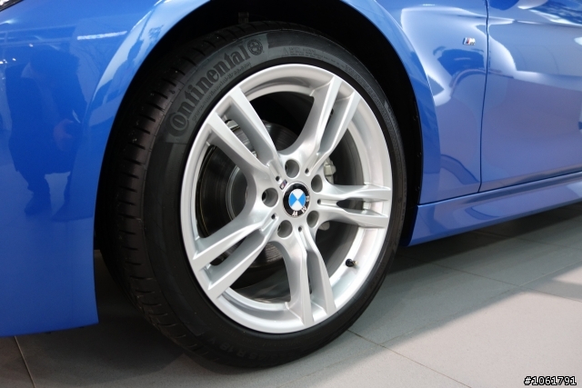 320i M Sport Package B45藍開箱