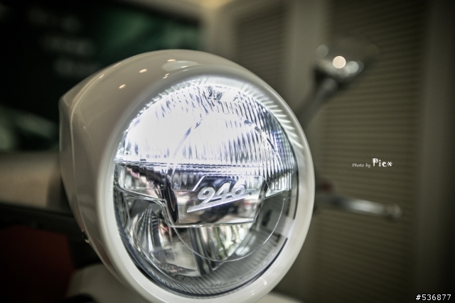經典再現 - Vespa 946