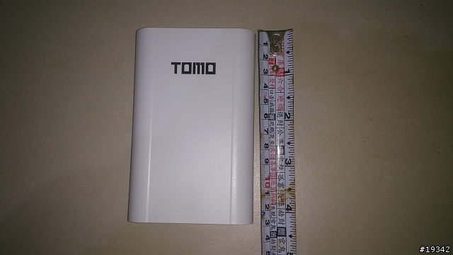 日前買的可交換18650電池行動電源盒開箱