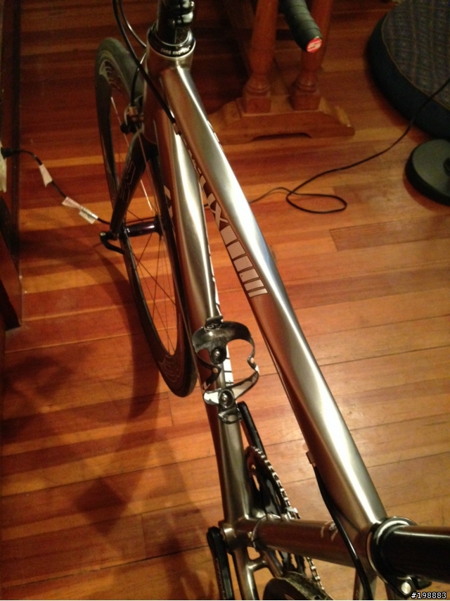 請問2010年的 Lynskey Helix OS 成車二手10萬值得買嗎?
