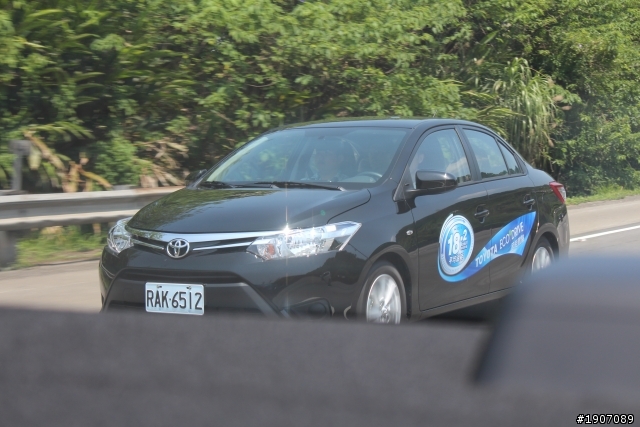 All New VIOS 超越你的想像 跟著正妹楊陽一同野餐去!