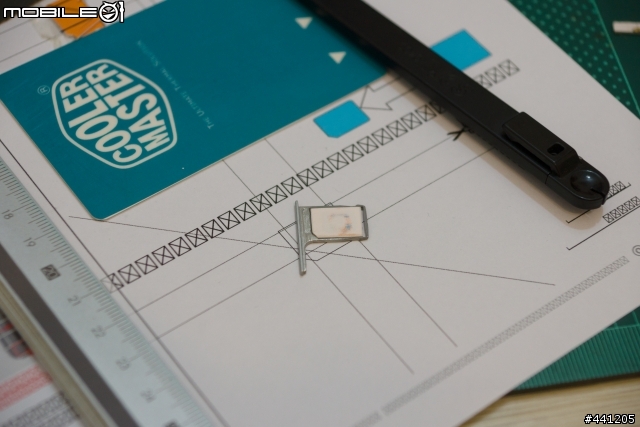 M8 大SIM卡(Mini SIM)自切Nano sim卡心得