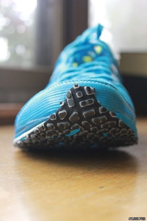 adidas TAKUMI sen 2 競賽鞋款測試_第一代及第二代鞋款比較