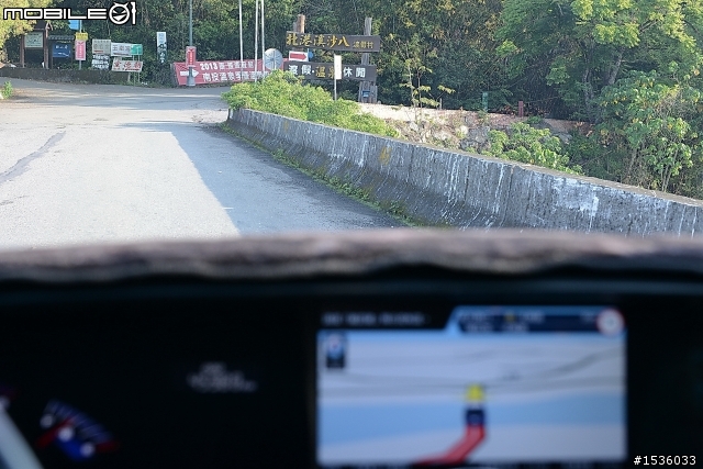 Luxgen把沙八導航到枇杷園產業道路